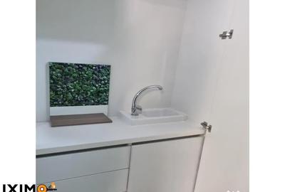 Spațiu comercial, de 120 mp, în Central - 5