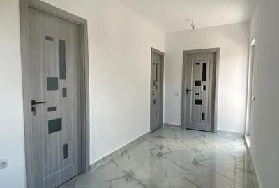 Casă cu Teren 200 Mp în Central