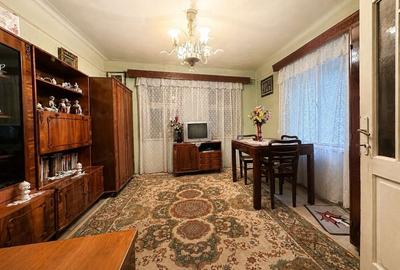 Casă cu 4 camere în Drașov