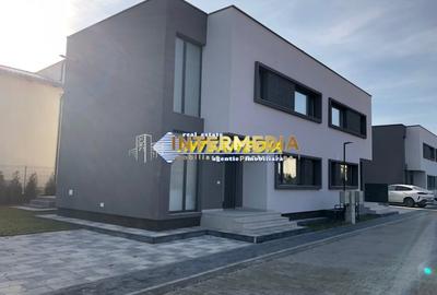 Duplex cu 4 camere cu Canalizare în Ultracentral - 2