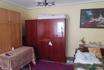 Casă cu 5 camere cu Canalizare în Inel II - 8