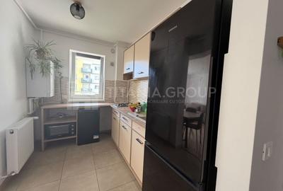 Apartament cu 2 camere semidecomandat în Tractorul - 6