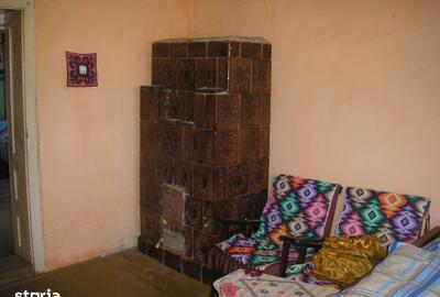 Casă cu 6 camere cu Teren 10400 Mp în Asuaju de Sus
