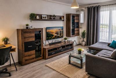 Apartament cu 2 camere semidecomandat, mobilat în Sopor