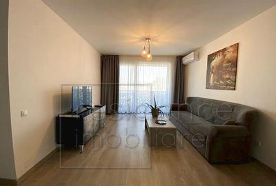 Apartament cu 3 camere semidecomandat, mobilat în Semicentral
