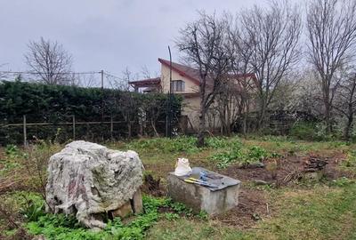 Teren de 1900 mp, în Central - 1