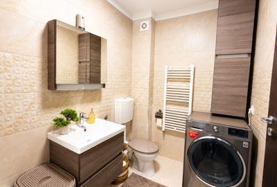 Apartament cu 3 camere decomandat în Lotrioara