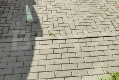 Teren în Avantgarden