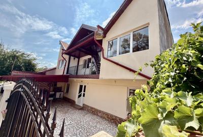 Casă individuală cu 4 camere cu Canalizare în Lascăr Catargiu