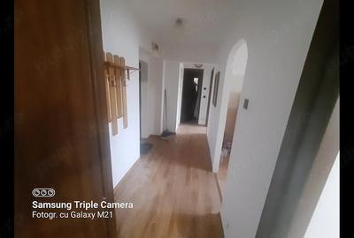 Apartament cu 2 camere decomandat în Ultracentral