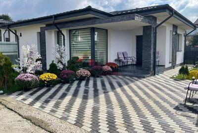 Casă cu 3 camere în Bârnova