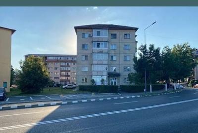Spațiu comercial, în Central - 3