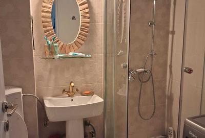 Apartament cu 2 camere decomandat, mobilat în Pajura