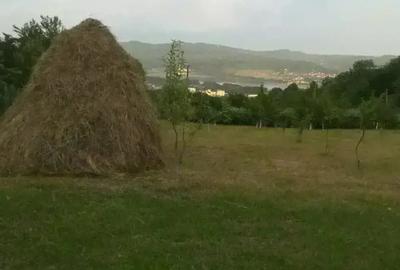Teren de 800 mp, în Dealul Malului - 2