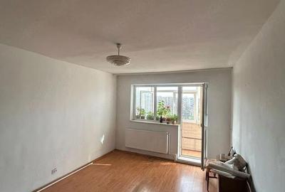 Apartament cu 2 camere decomandat în Casa de Cultură - 1