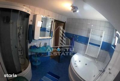 Casă cu 5 camere cu Teren 350 Mp în Dumbrăvița