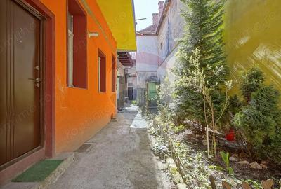Apartament cu 3 camere decomandat, mobilat în Centrul Istoric - 1