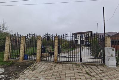 Casă cu 4 camere decomandat în Tuzla - 4