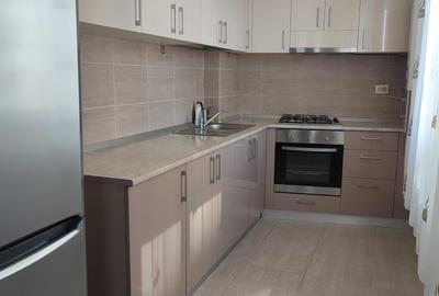 Apartament cu 3 camere semidecomandat în 13 Septembrie - 4