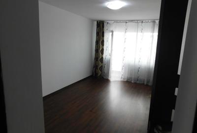 Apartament cu 3 camere decomandat în Exterior Vest - 6