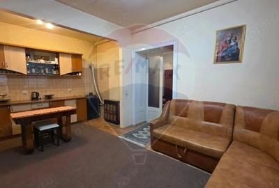 Casă cu 4 camere cu Teren 150 Mp în Ultracentral