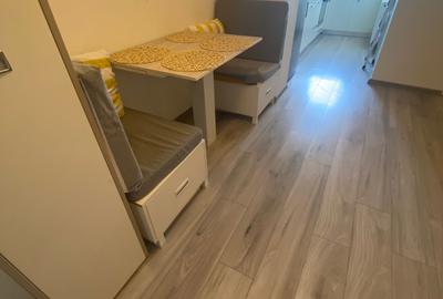 Apartament cu 2 camere decomandat în Vitan
