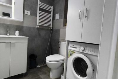 Garsonieră decomandată în Central