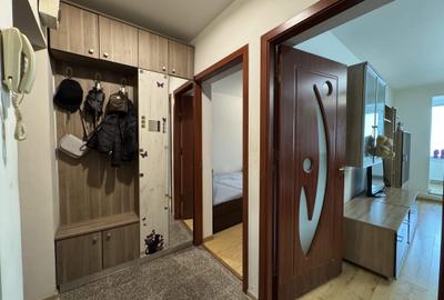 Apartament cu 3 camere semidecomandat în Central - 11