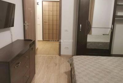 Garsonieră decomandată în 13 Septembrie