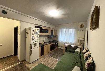 Garsonieră decomandată în Central