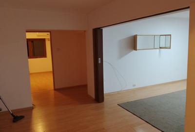 Apartament cu 4 camere decomandat în P-ța Alba Iulia - 3