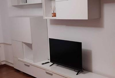 Apartament cu 2 camere semidecomandat în Titan