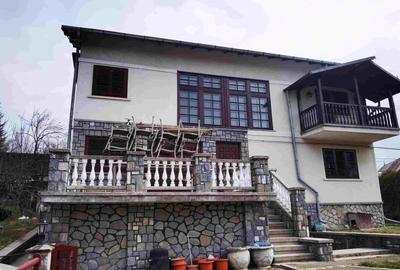 Casă individuală cu 7 camere cu Canalizare în Breaza - 1