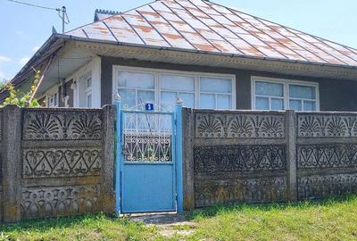 Casă cu Teren 2400 Mp în Cârja