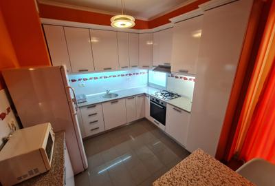 Apartament cu 2 camere decomandat în UTA