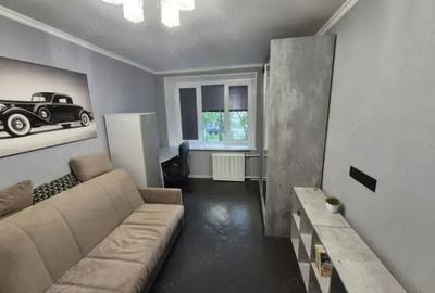 Garsonieră decomandată în Politehnica