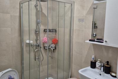 Apartament cu 3 camere decomandat în Roșu - 3