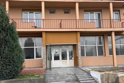 Spațiu comercial, în Central