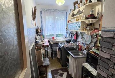Apartament cu 3 camere semidecomandat în Groapa - 12