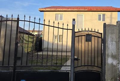 Casă cu 3 camere cu Teren 472 Mp în Bălăceanca