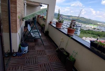 Apartament cu 2 camere semidecomandat în Florești