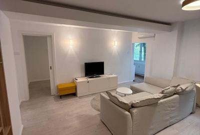 Apartament cu 3 camere, mobilat în Aviației - 2