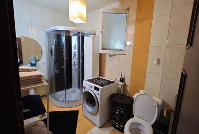 Casă cu 5 camere cu Teren 1078 Mp în Corbeanca