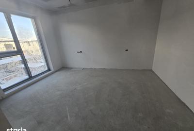 Casă cu 5 camere cu Teren 250 Mp în Central