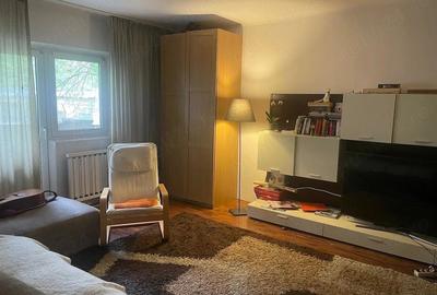 Apartament cu 4 camere decomandat, mobilat în 13 Septembrie