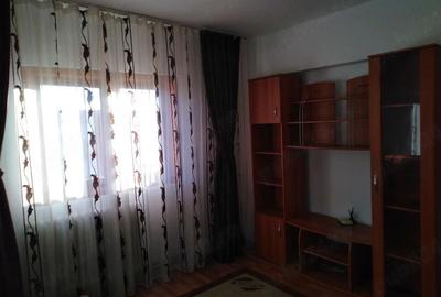 Apartament cu 2 camere decomandat în Debarcader - 1