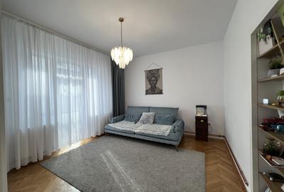 Casă individuală cu 12 camere cu Canalizare în Parcul Carol - 14