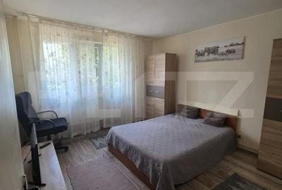 Apartament cu 3 camere decomandat în Piața Centrală - 2