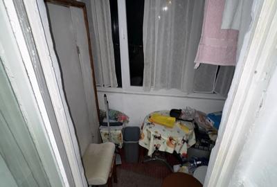 Apartament cu 3 camere decomandat în Obcini
