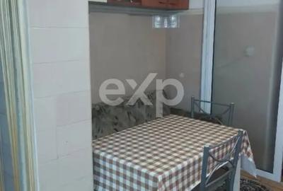 Apartament cu 2 camere decomandat în Prundu